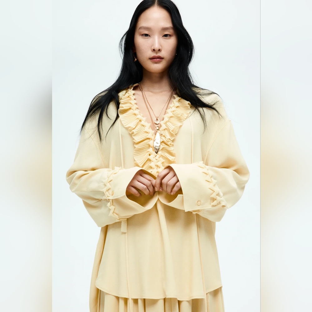 H&M Pale Yellow Ruffle V-Neck Blouse
